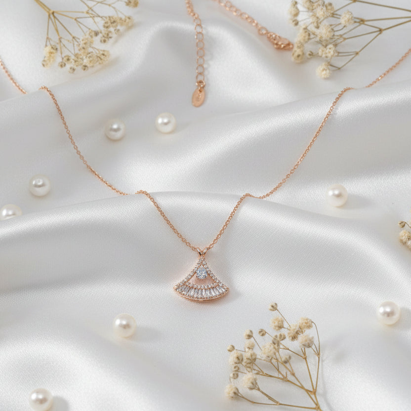 Art Deco "Fan" Motif Necklace